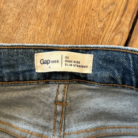Gap Unisex size 30. High rise slim straight jeans - Picture 4 of 8